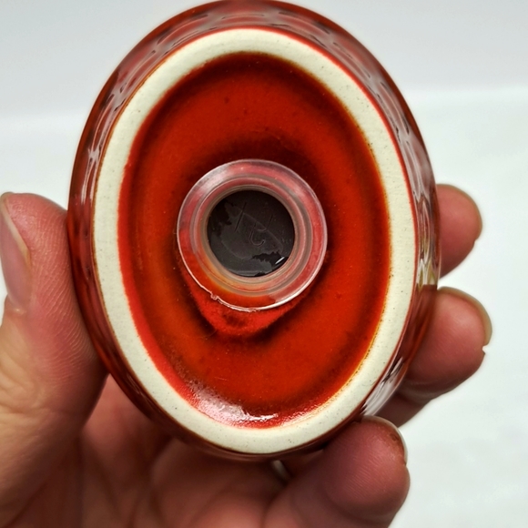 Vintage art pottery ceramic hen on nest salt and pepper shakers - Picture 8 of 8